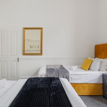 Luxurious Apartments On Oxford Street London Exterior photo