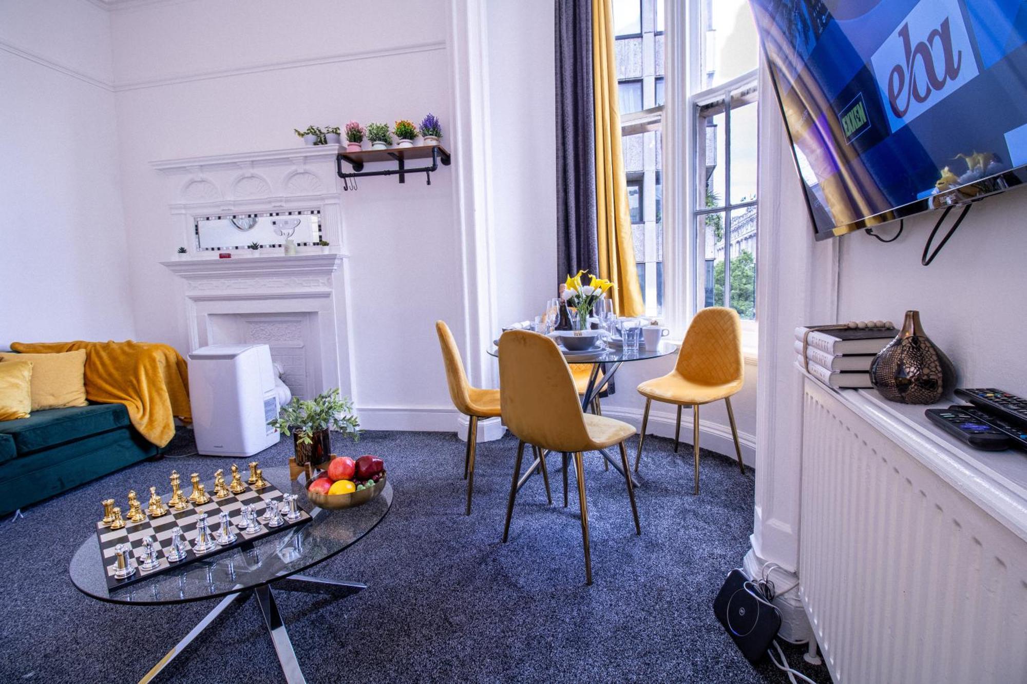 Luxurious Apartments On Oxford Street London Exterior photo