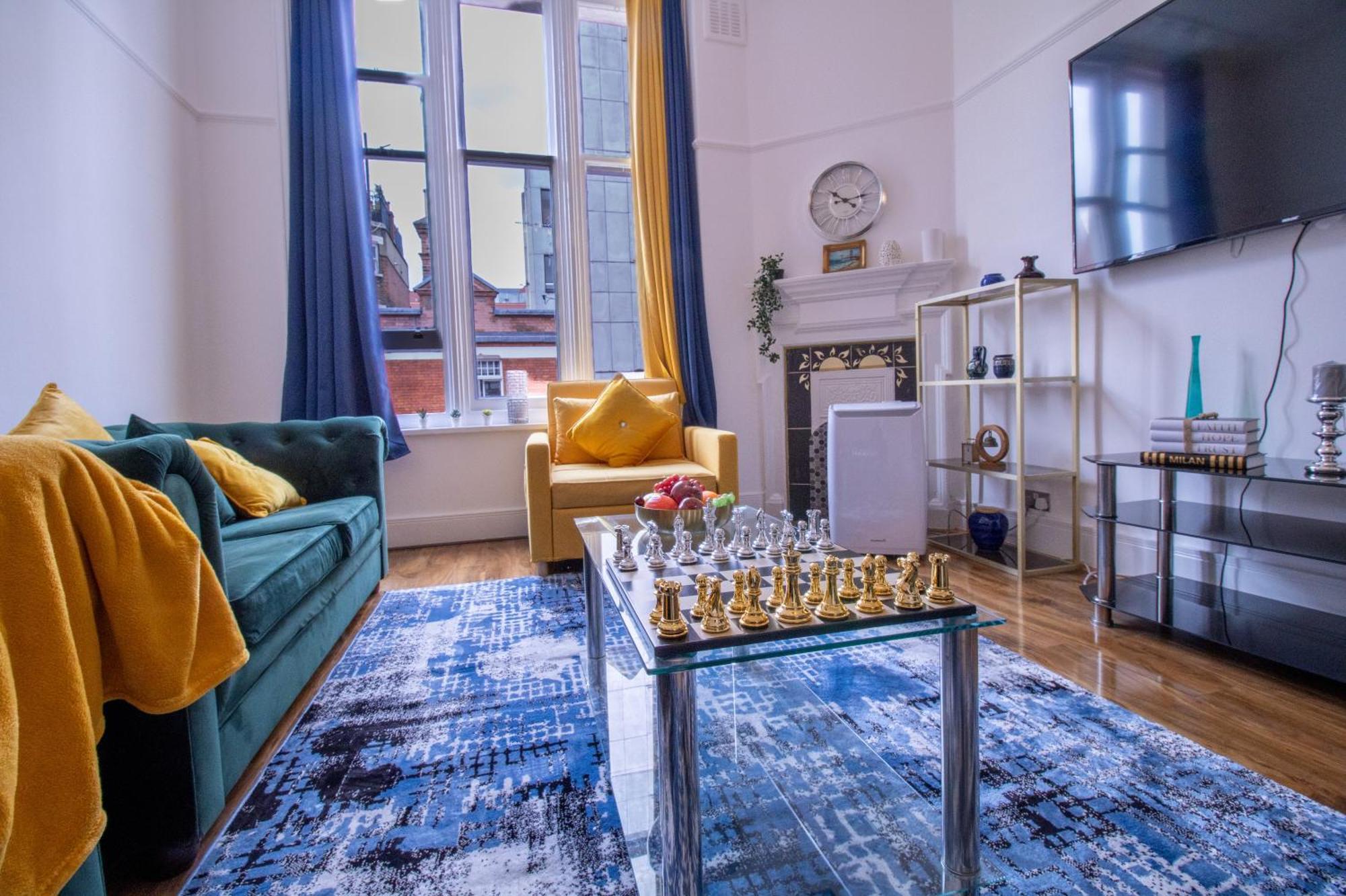 Luxurious Apartments On Oxford Street London Exterior photo