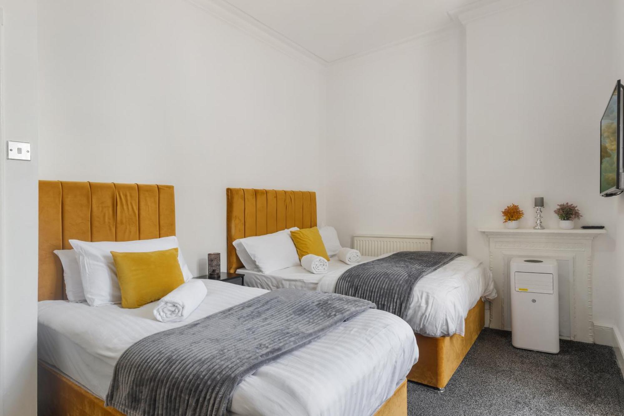 Luxurious Apartments On Oxford Street London Exterior photo