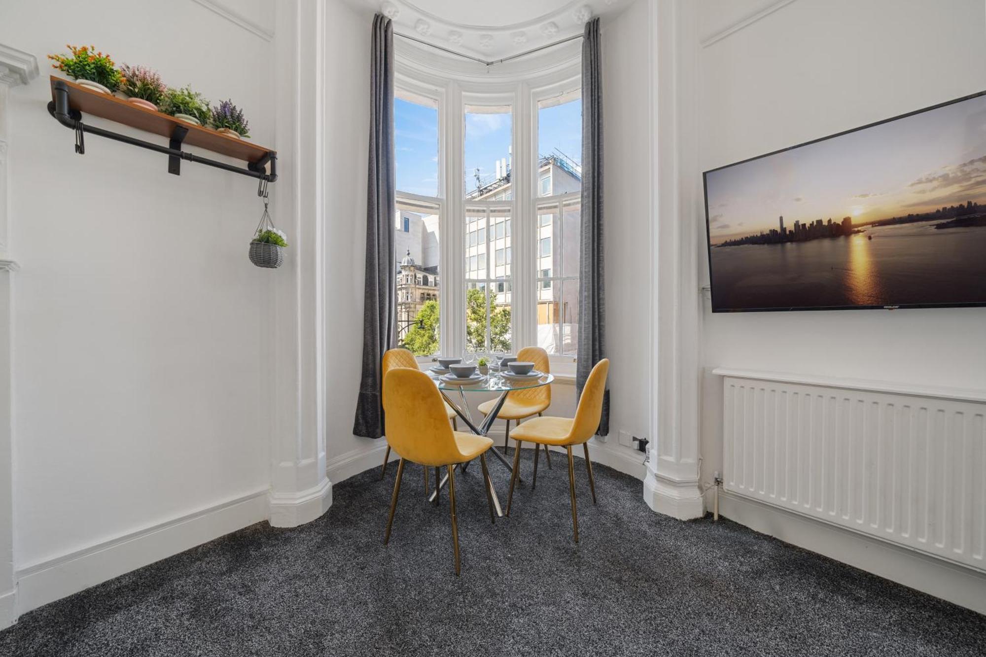 Luxurious Apartments On Oxford Street London Exterior photo